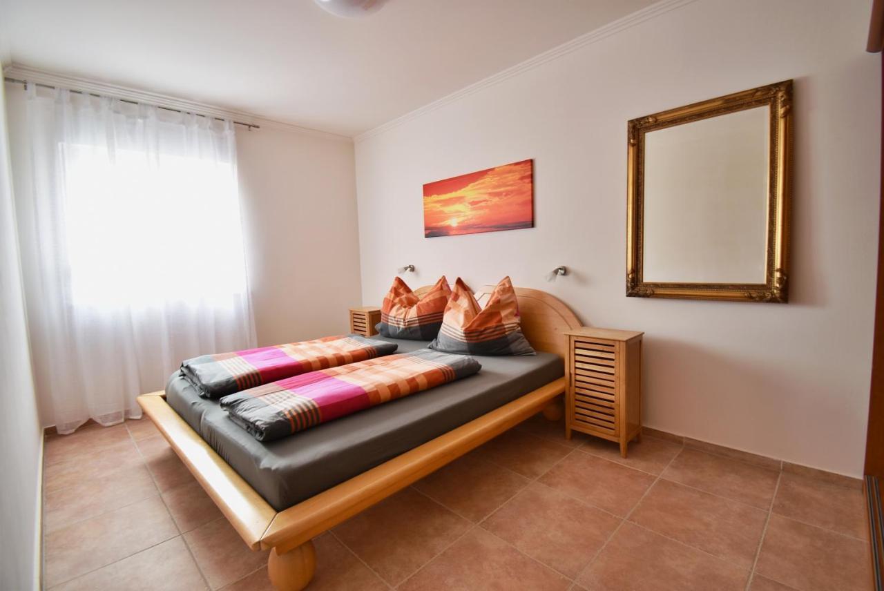 Apartmani Solis Vir Exterior foto