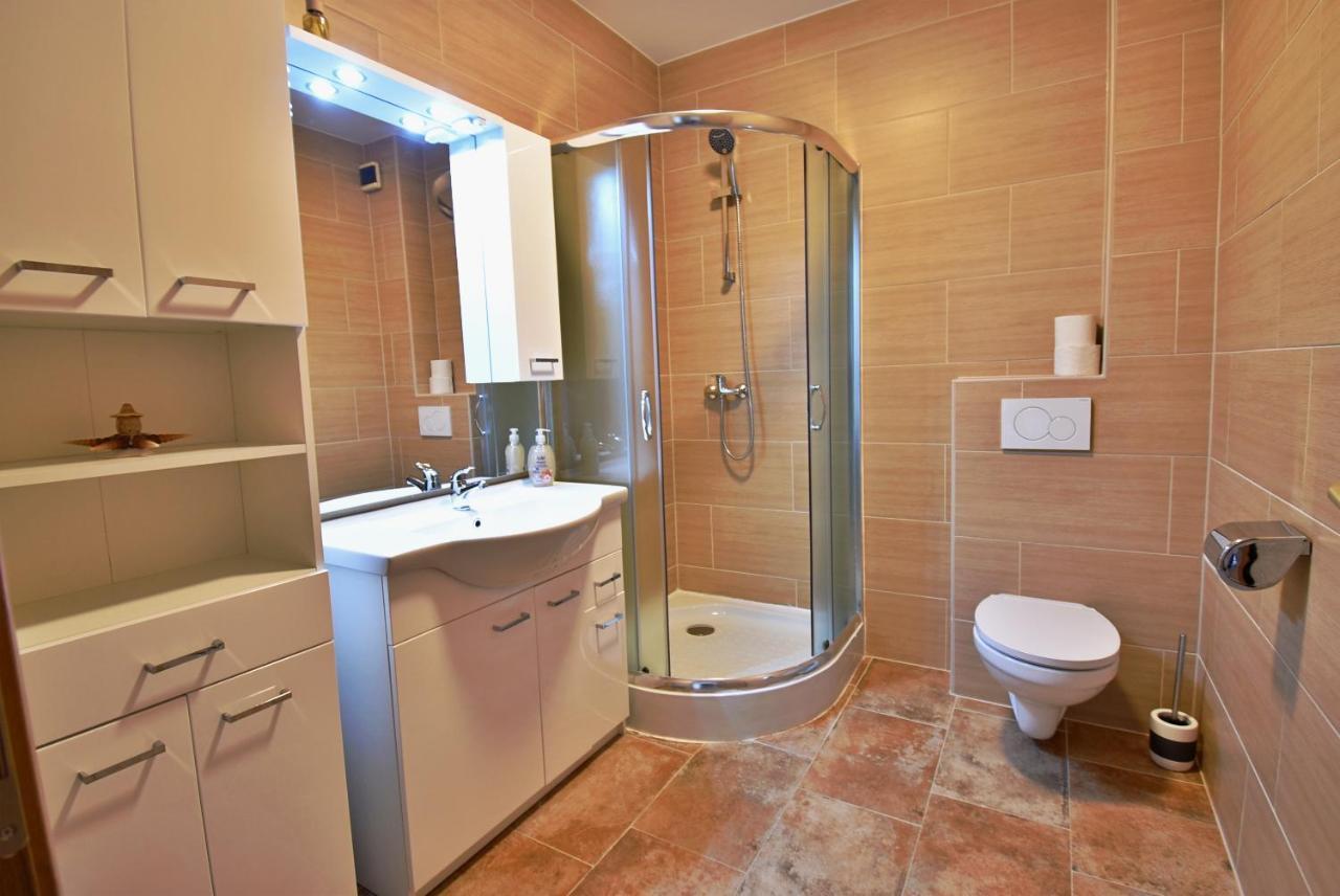 Apartmani Solis Vir Exterior foto