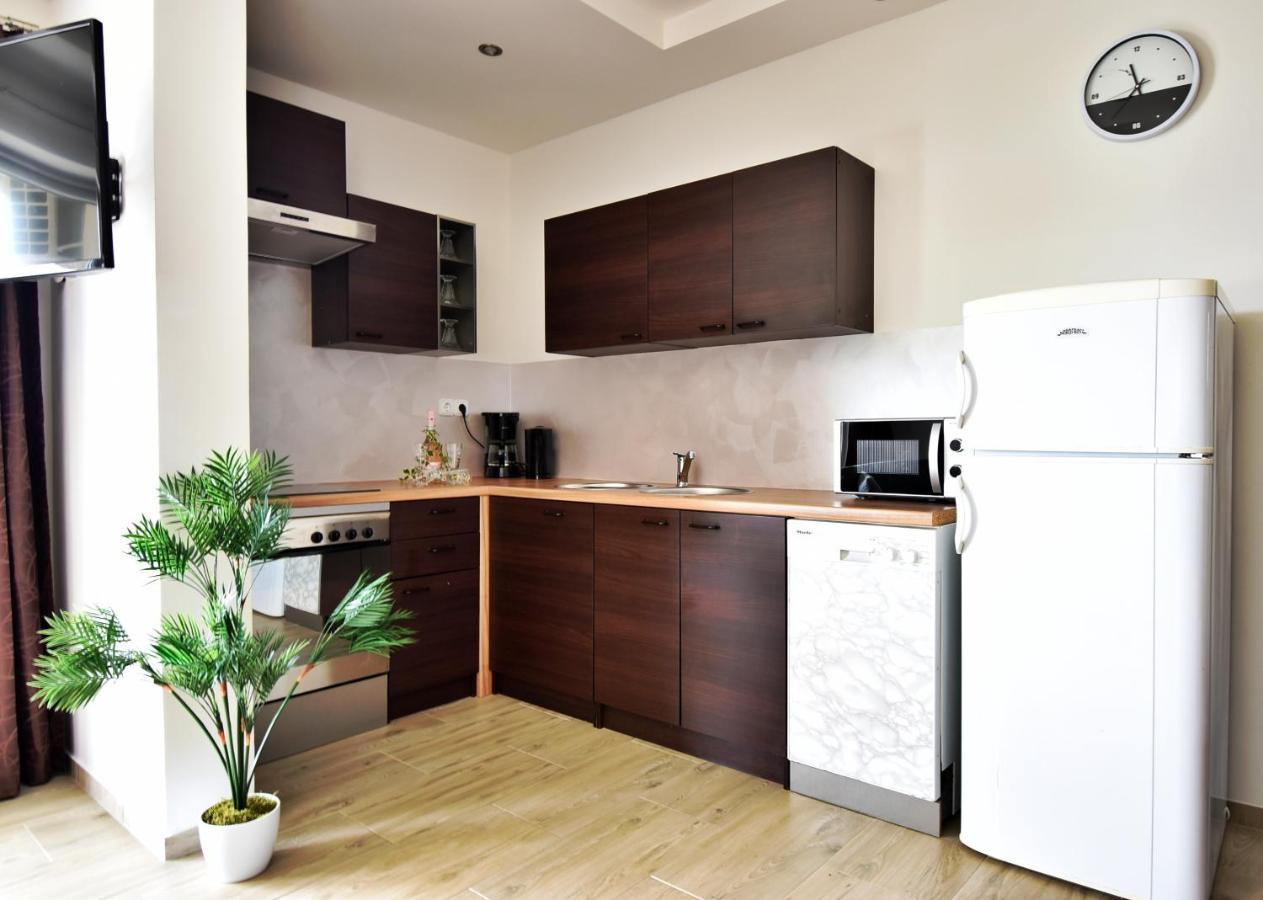 Apartmani Solis Vir Exterior foto
